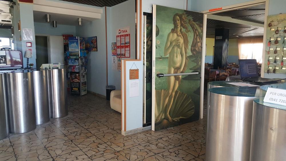 Hotel Ideal Rimini Exteriör bild