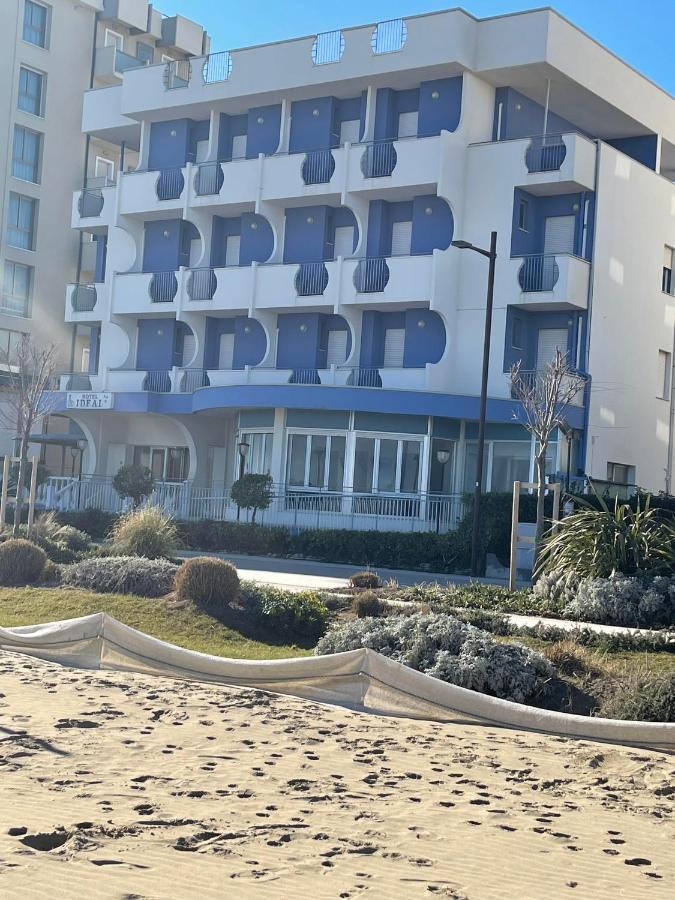 Hotel Ideal Rimini Exteriör bild