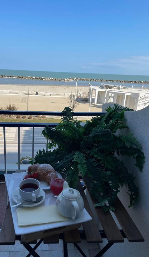 Hotel Ideal Rimini Exteriör bild