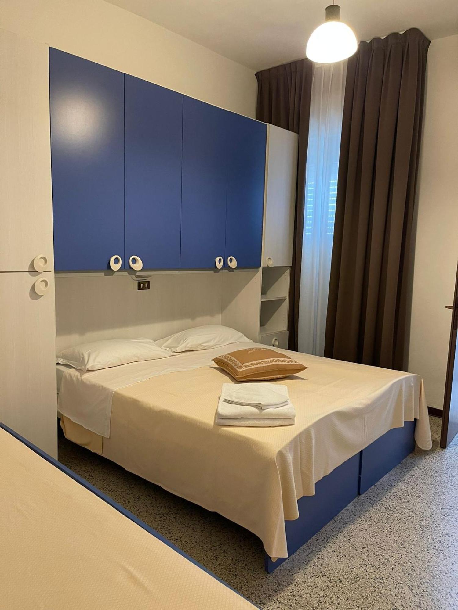 Hotel Ideal Rimini Exteriör bild