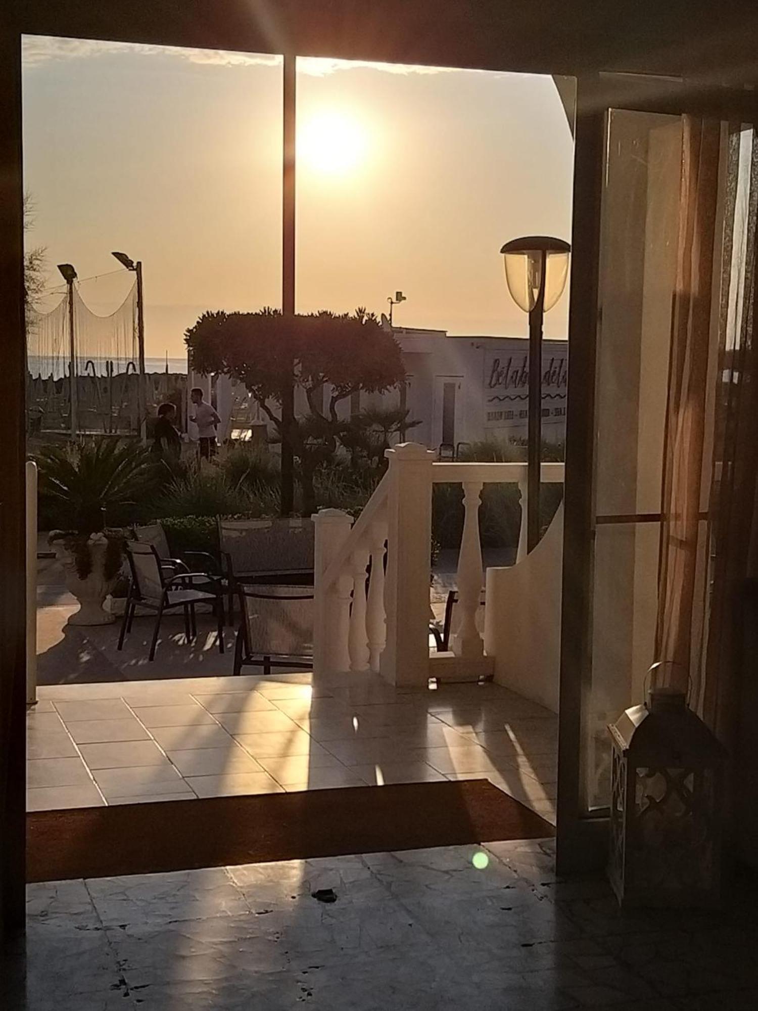 Hotel Ideal Rimini Exteriör bild
