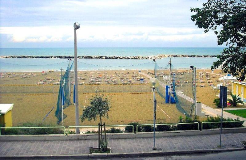 Hotel Ideal Rimini Exteriör bild